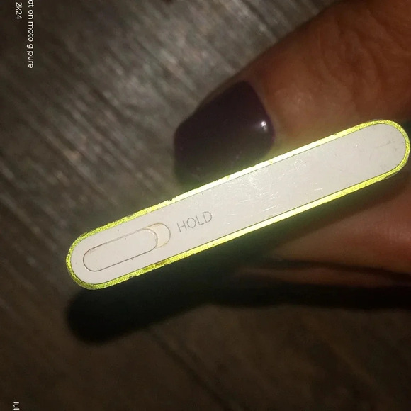 Apple iPod nano A1199 4 GB - 2nd Generation - Green cracked screen - Picture 7 of 9